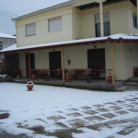 Guesthouse Rodavgi Káto Loutrákion Eksteriør billede